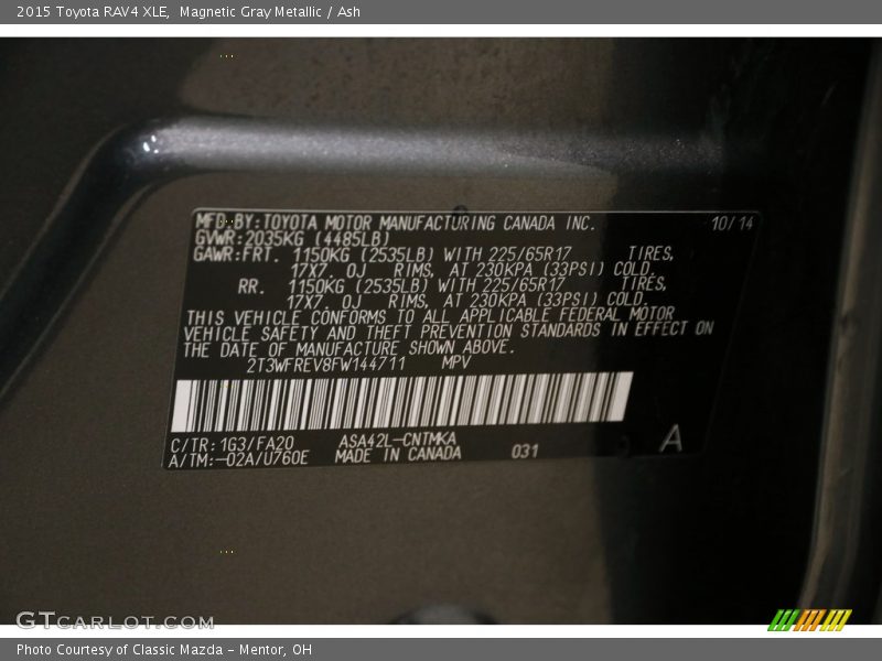 Magnetic Gray Metallic / Ash 2015 Toyota RAV4 XLE
