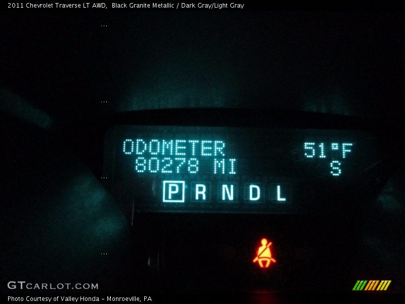 Black Granite Metallic / Dark Gray/Light Gray 2011 Chevrolet Traverse LT AWD
