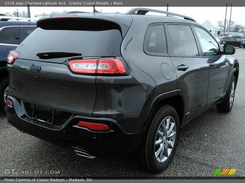 Granite Crystal Metallic / Black 2018 Jeep Cherokee Latitude 4x4