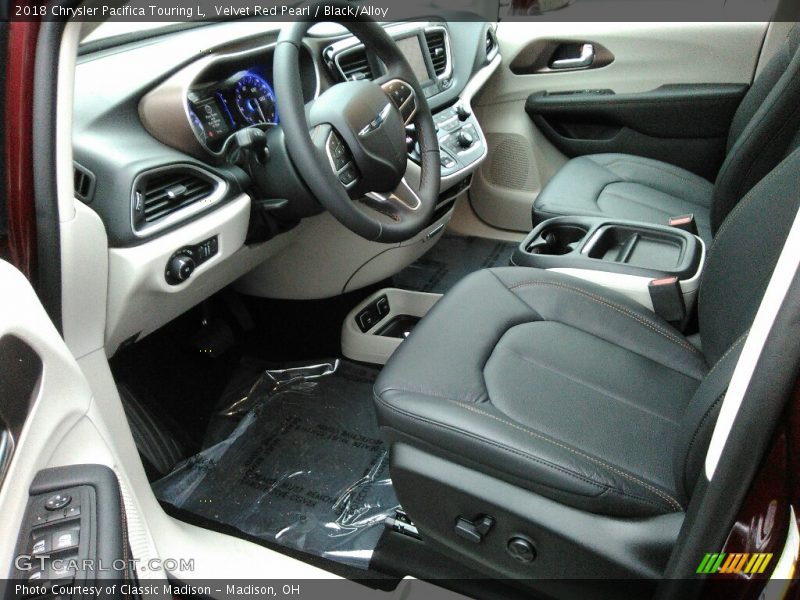 Velvet Red Pearl / Black/Alloy 2018 Chrysler Pacifica Touring L