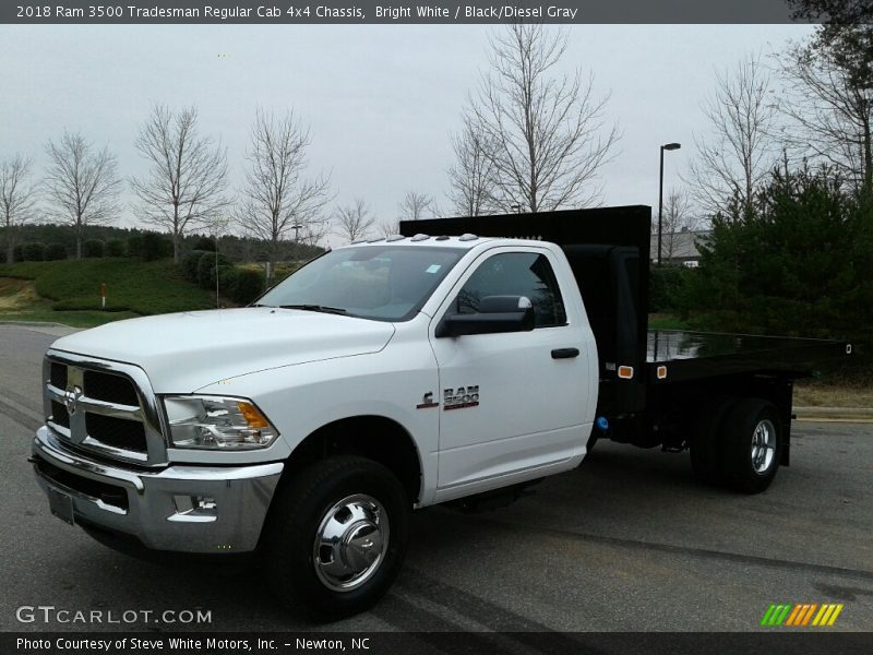 Bright White / Black/Diesel Gray 2018 Ram 3500 Tradesman Regular Cab 4x4 Chassis