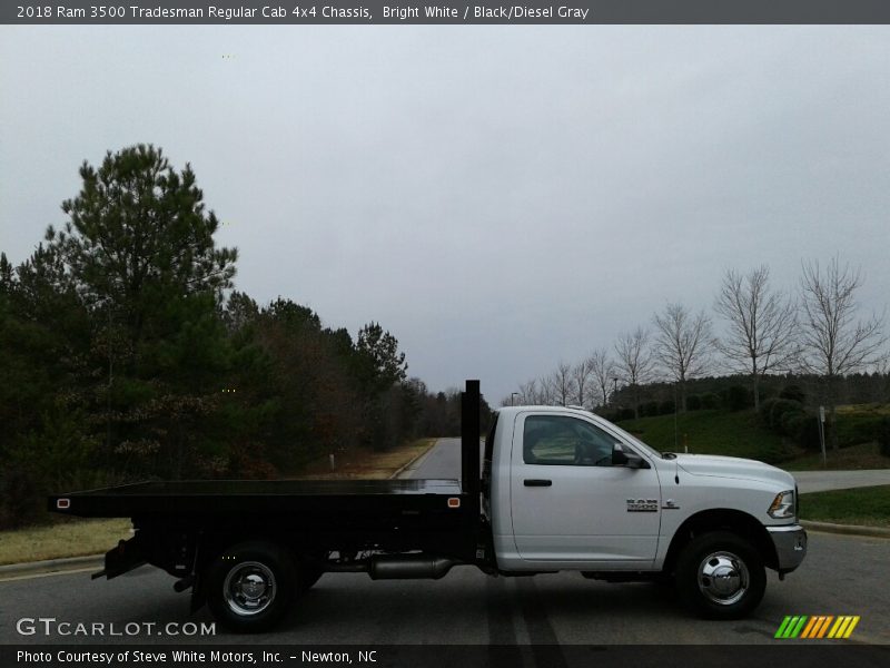 Bright White / Black/Diesel Gray 2018 Ram 3500 Tradesman Regular Cab 4x4 Chassis