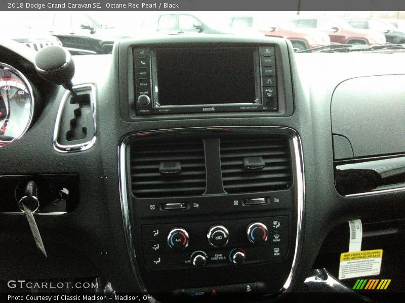 Octane Red Pearl / Black 2018 Dodge Grand Caravan SE