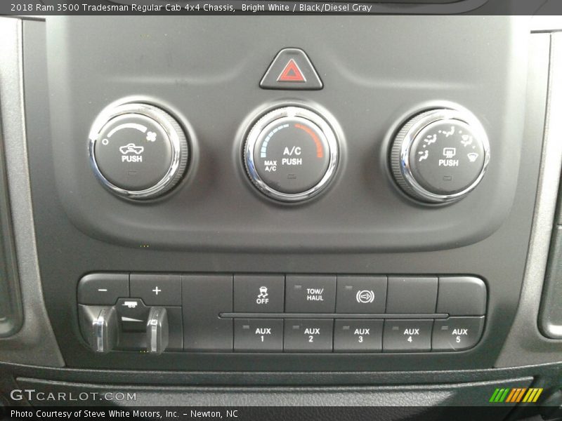 Bright White / Black/Diesel Gray 2018 Ram 3500 Tradesman Regular Cab 4x4 Chassis