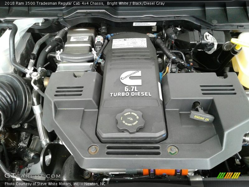 Bright White / Black/Diesel Gray 2018 Ram 3500 Tradesman Regular Cab 4x4 Chassis