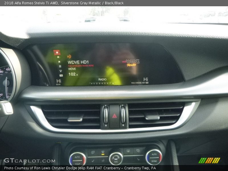 Silverstone Gray Metallic / Black/Black 2018 Alfa Romeo Stelvio Ti AWD