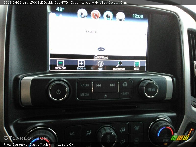 Deep Mahogany Metallic / Cocoa/­Dune 2018 GMC Sierra 1500 SLE Double Cab 4WD