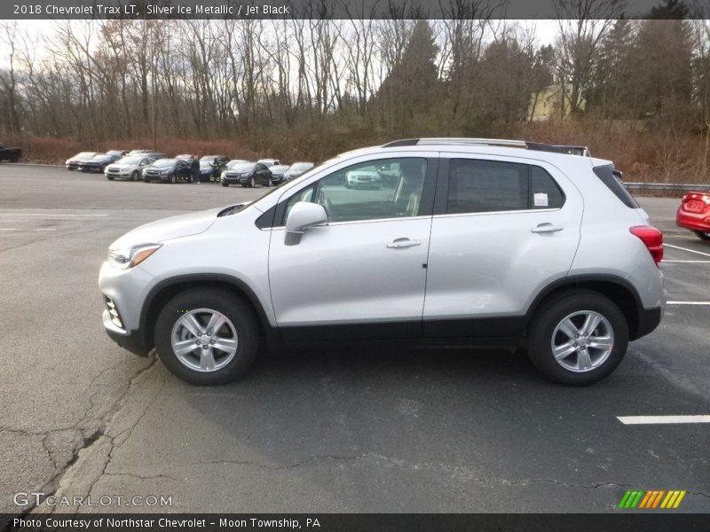Silver Ice Metallic / Jet Black 2018 Chevrolet Trax LT