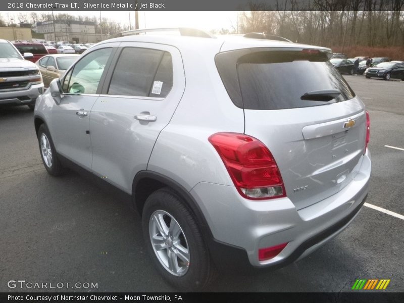 Silver Ice Metallic / Jet Black 2018 Chevrolet Trax LT