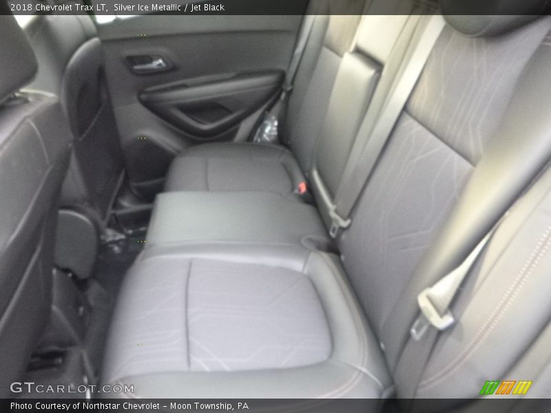 Silver Ice Metallic / Jet Black 2018 Chevrolet Trax LT