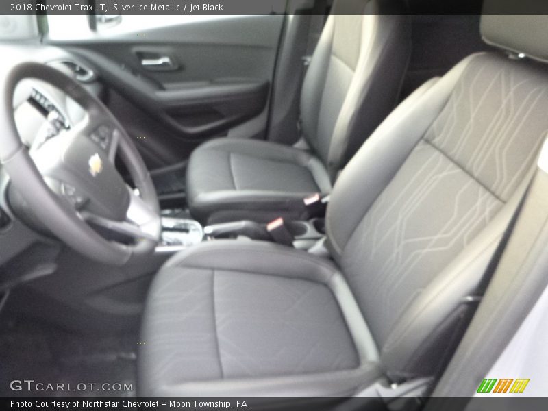 Silver Ice Metallic / Jet Black 2018 Chevrolet Trax LT