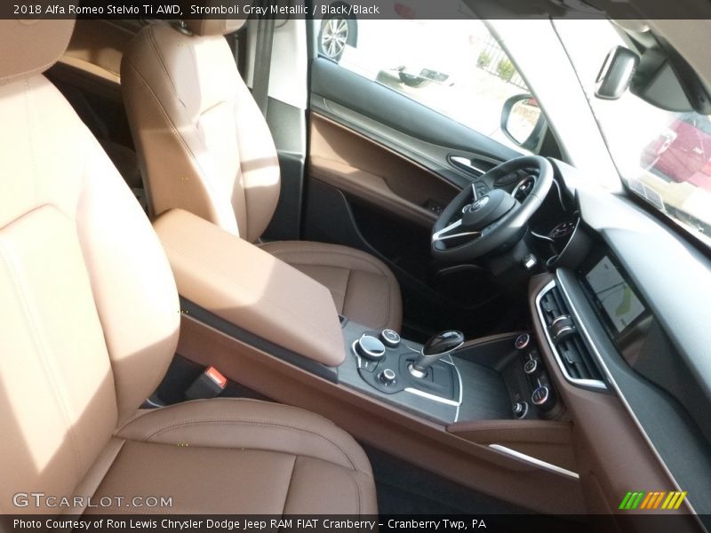 Stromboli Gray Metallic / Black/Black 2018 Alfa Romeo Stelvio Ti AWD