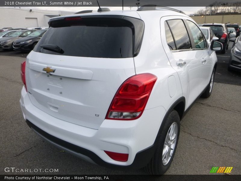 Summit White / Jet Black 2018 Chevrolet Trax LT