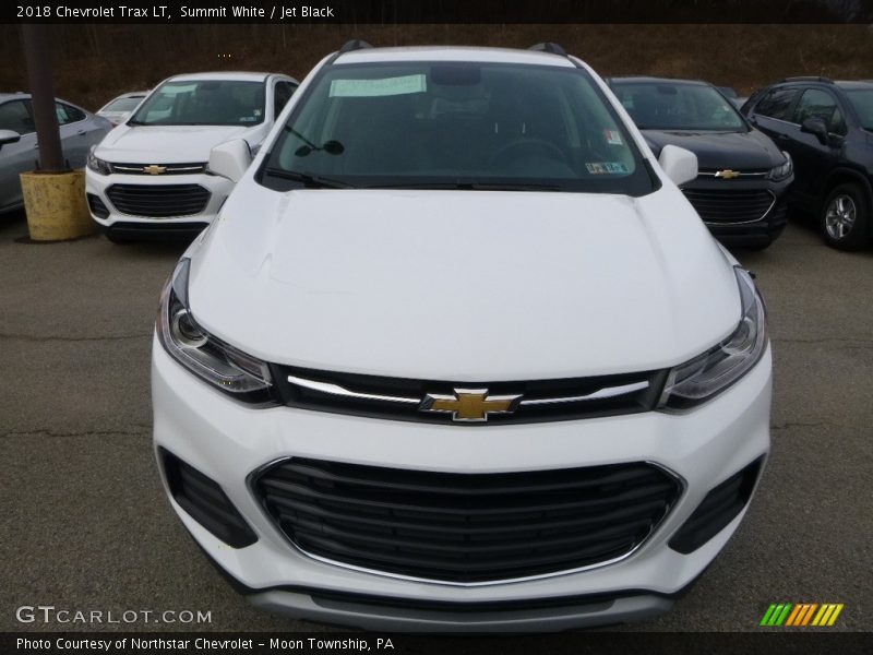 Summit White / Jet Black 2018 Chevrolet Trax LT