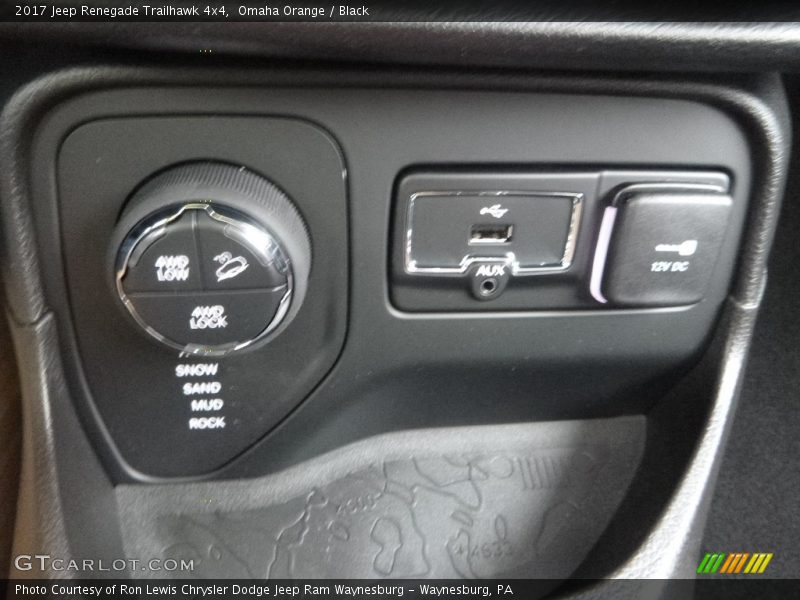 Omaha Orange / Black 2017 Jeep Renegade Trailhawk 4x4