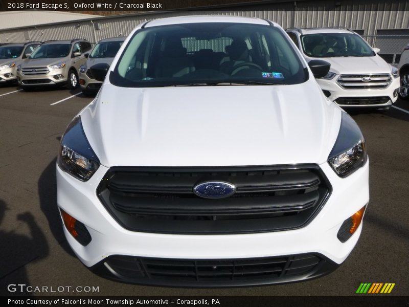 Oxford White / Charcoal Black 2018 Ford Escape S