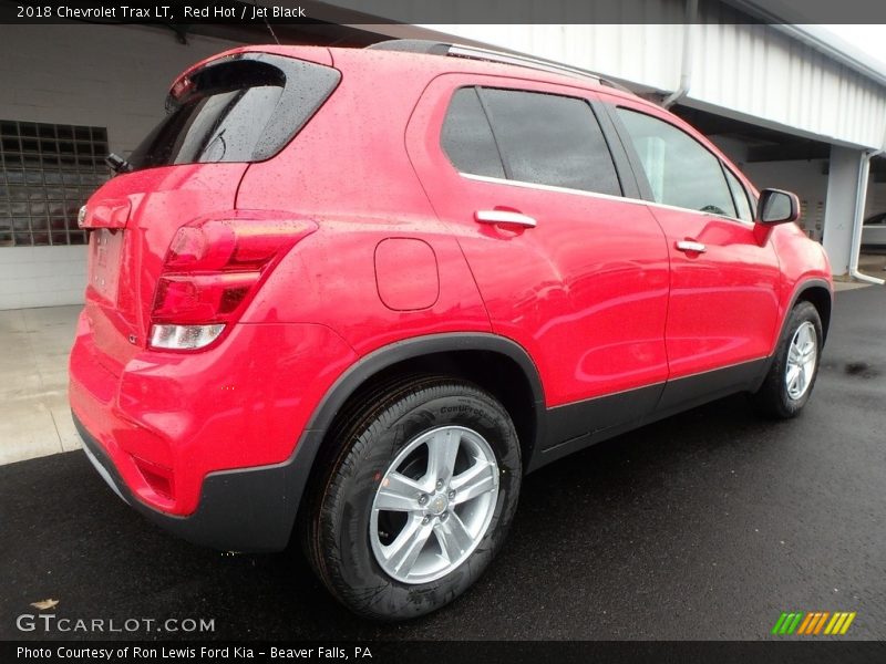 Red Hot / Jet Black 2018 Chevrolet Trax LT