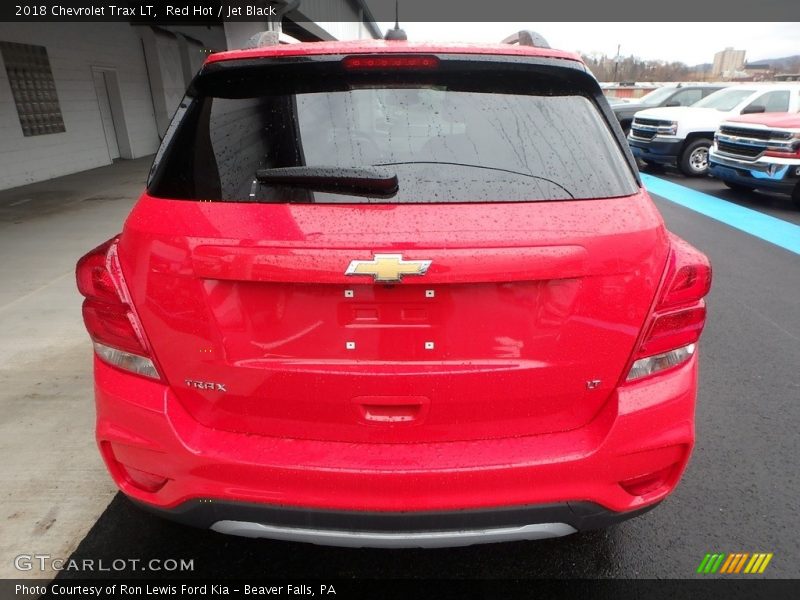 Red Hot / Jet Black 2018 Chevrolet Trax LT