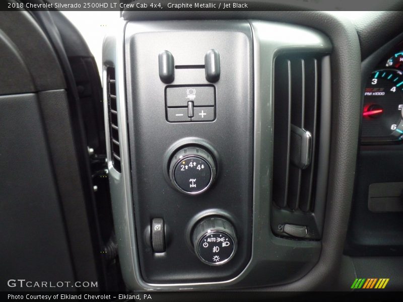 Graphite Metallic / Jet Black 2018 Chevrolet Silverado 2500HD LT Crew Cab 4x4