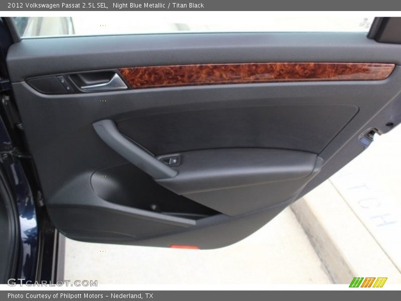 Night Blue Metallic / Titan Black 2012 Volkswagen Passat 2.5L SEL