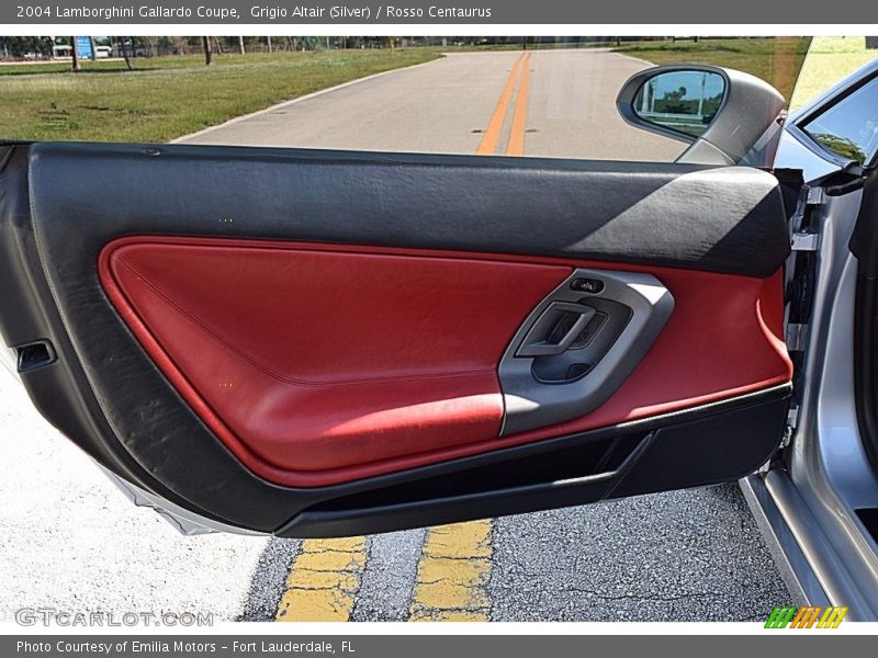 Door Panel of 2004 Gallardo Coupe