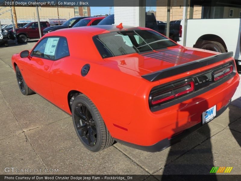 Go Mango / Black 2018 Dodge Challenger R/T