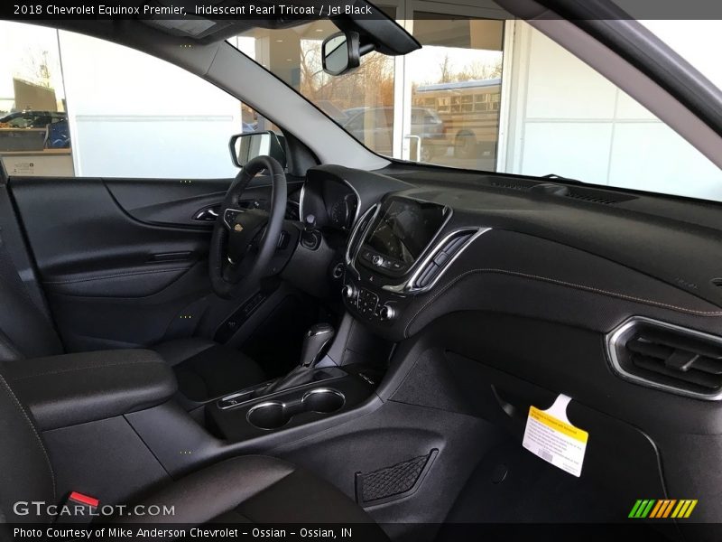 Iridescent Pearl Tricoat / Jet Black 2018 Chevrolet Equinox Premier