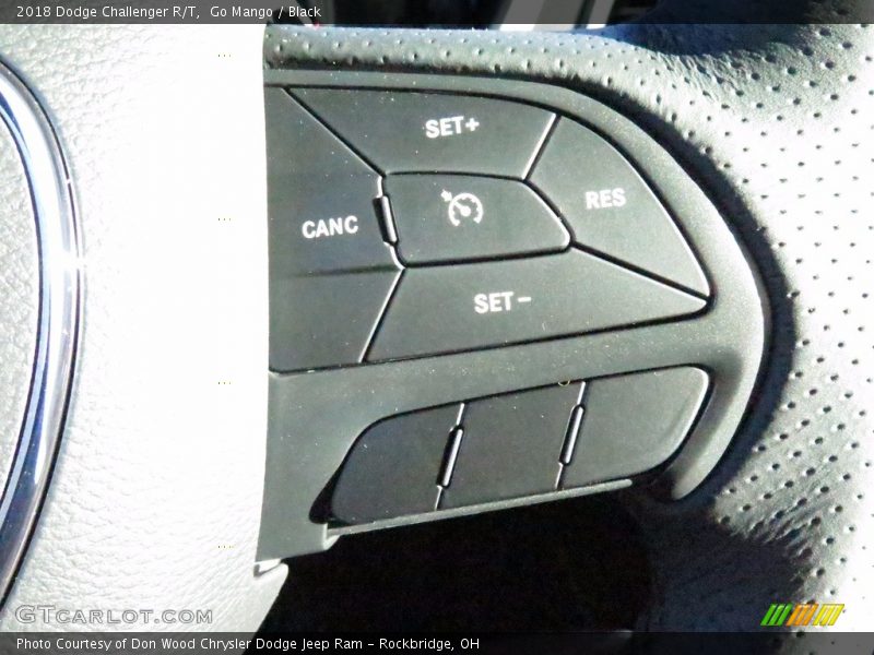Go Mango / Black 2018 Dodge Challenger R/T