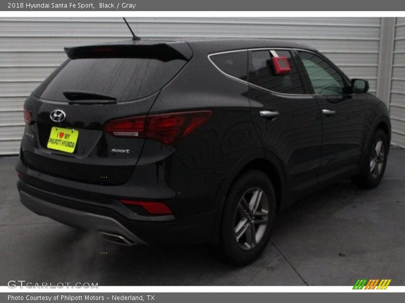 Black / Gray 2018 Hyundai Santa Fe Sport