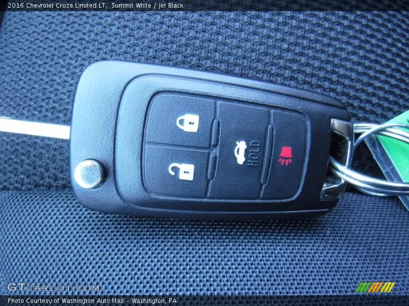 Summit White / Jet Black 2016 Chevrolet Cruze Limited LT