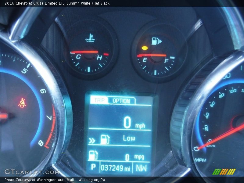 Summit White / Jet Black 2016 Chevrolet Cruze Limited LT