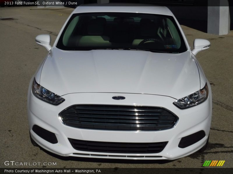 Oxford White / Dune 2013 Ford Fusion SE