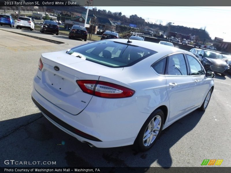 Oxford White / Dune 2013 Ford Fusion SE