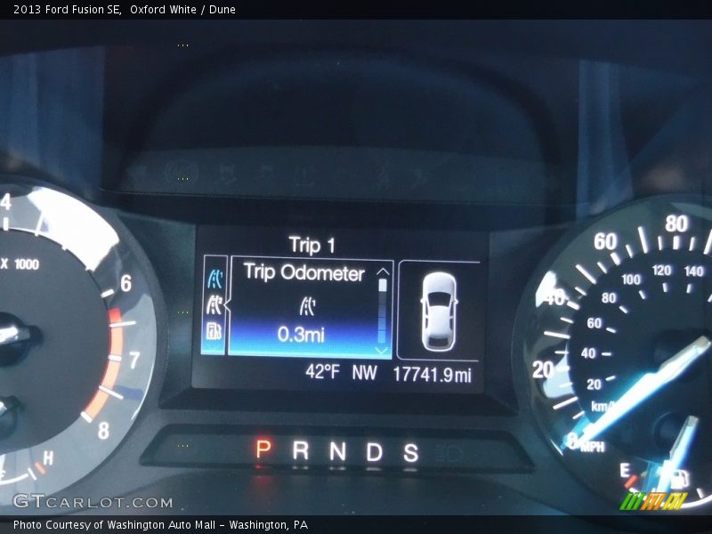 Oxford White / Dune 2013 Ford Fusion SE