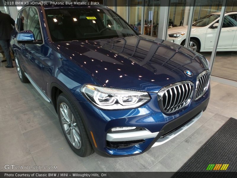 Phytonic Blue Metallic / Black 2018 BMW X3 xDrive30i