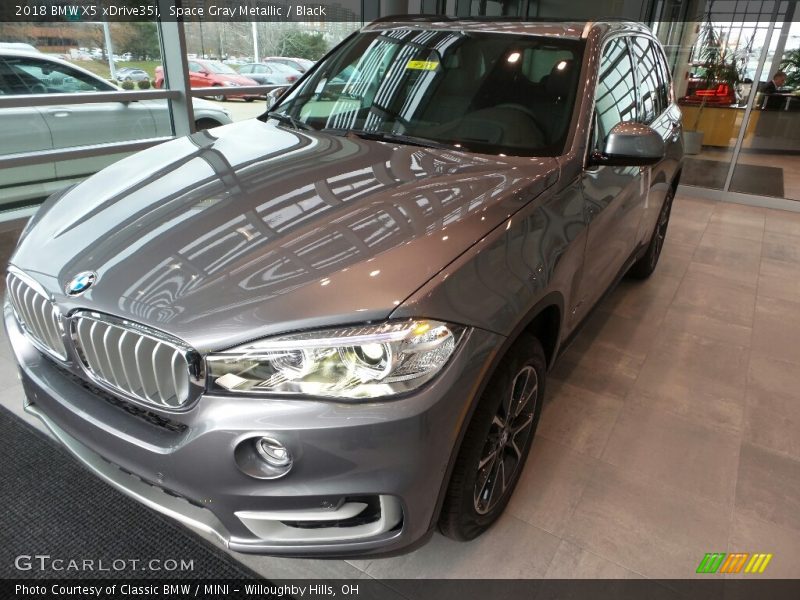 Space Gray Metallic / Black 2018 BMW X5 xDrive35i