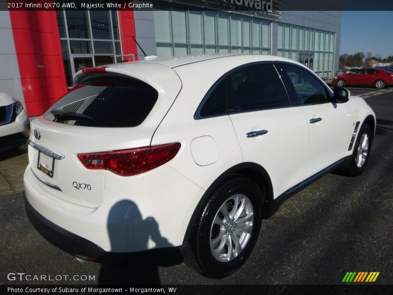 Majestic White / Graphite 2017 Infiniti QX70 AWD