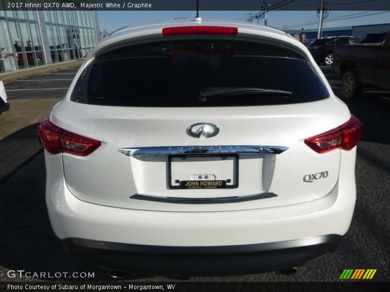 Majestic White / Graphite 2017 Infiniti QX70 AWD