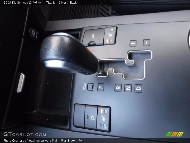 Titanium Silver / Black 2009 Kia Borrego LX V6 4x4