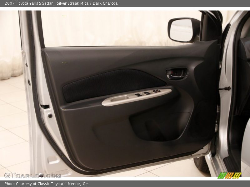 Silver Streak Mica / Dark Charcoal 2007 Toyota Yaris S Sedan