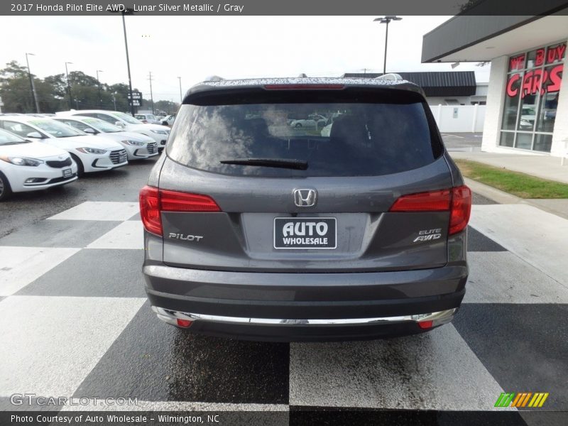 Lunar Silver Metallic / Gray 2017 Honda Pilot Elite AWD