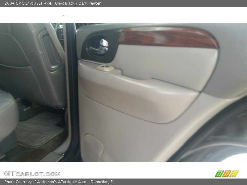 Onyx Black / Dark Pewter 2004 GMC Envoy SLT 4x4