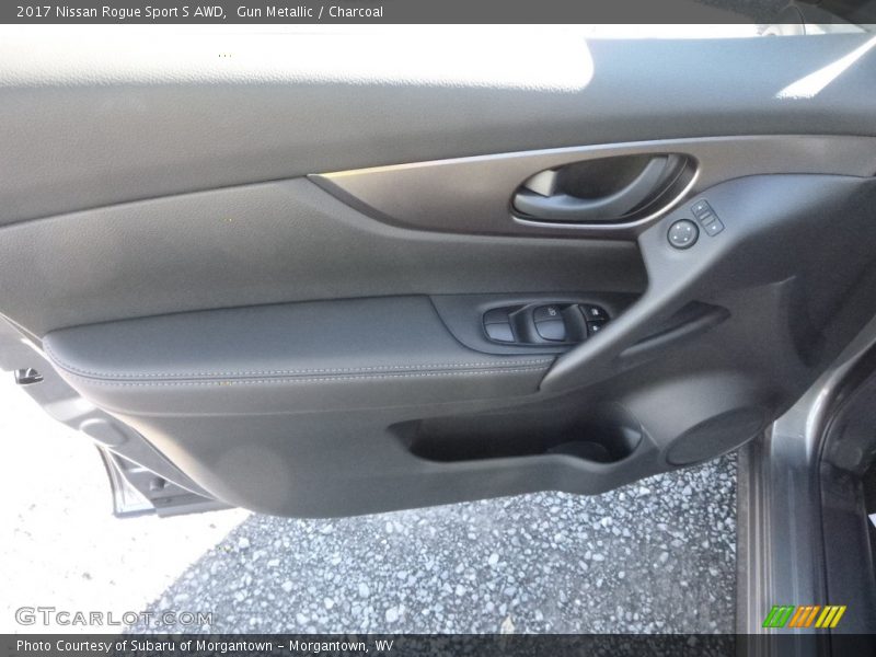 Gun Metallic / Charcoal 2017 Nissan Rogue Sport S AWD