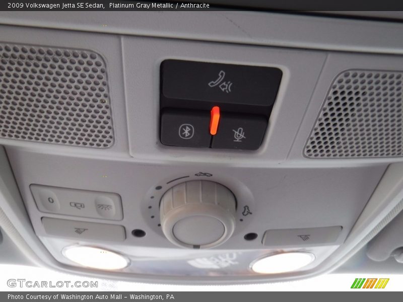 Platinum Gray Metallic / Anthracite 2009 Volkswagen Jetta SE Sedan