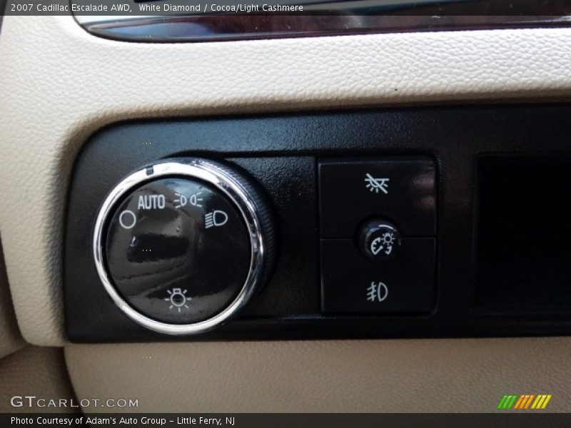 White Diamond / Cocoa/Light Cashmere 2007 Cadillac Escalade AWD