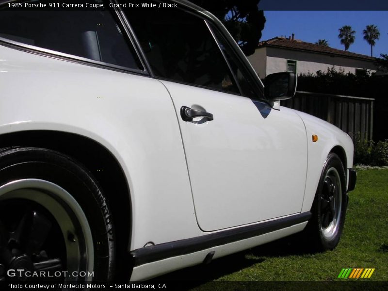 Grand Prix White / Black 1985 Porsche 911 Carrera Coupe