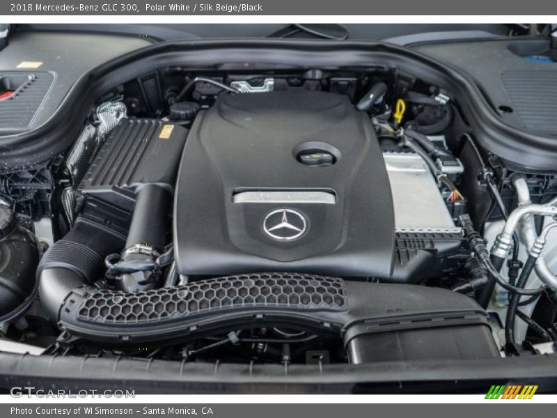 Polar White / Silk Beige/Black 2018 Mercedes-Benz GLC 300