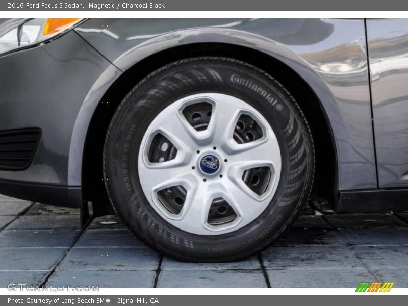 Magnetic / Charcoal Black 2016 Ford Focus S Sedan