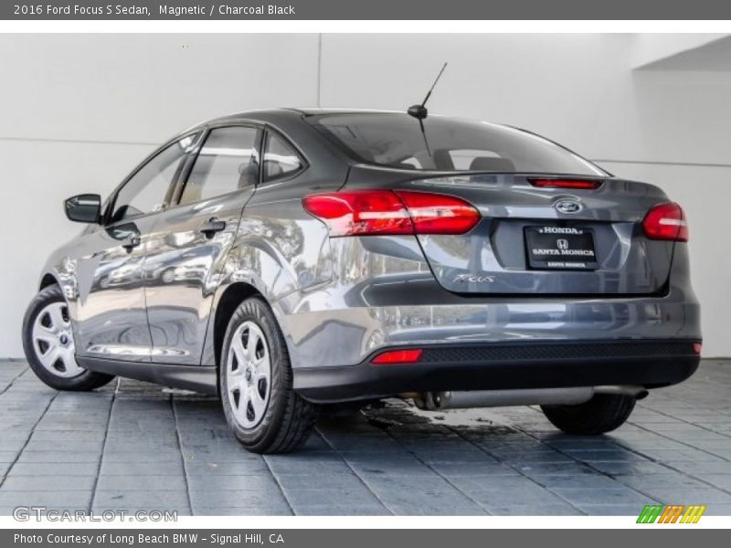 Magnetic / Charcoal Black 2016 Ford Focus S Sedan