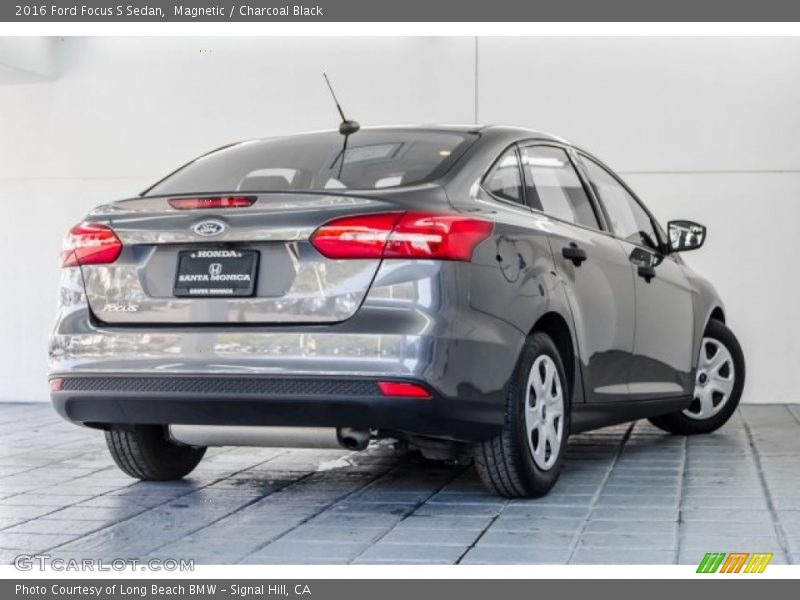 Magnetic / Charcoal Black 2016 Ford Focus S Sedan